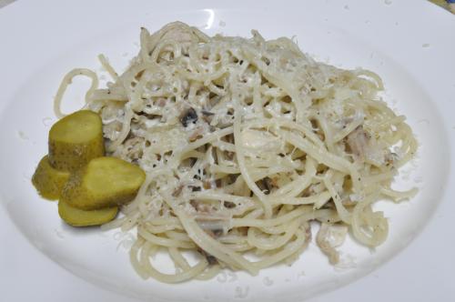 Jak uvařit kuřecí maso po hanácku s těstovinami ? Snadné recept, připravený za 30 - 45 minut